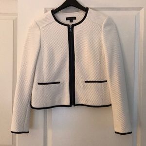 Ann Taylor off White blazer